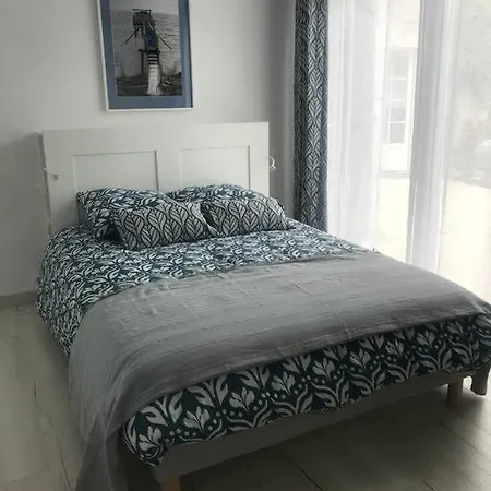 Grand Au Calme Avec Piscine 펜션