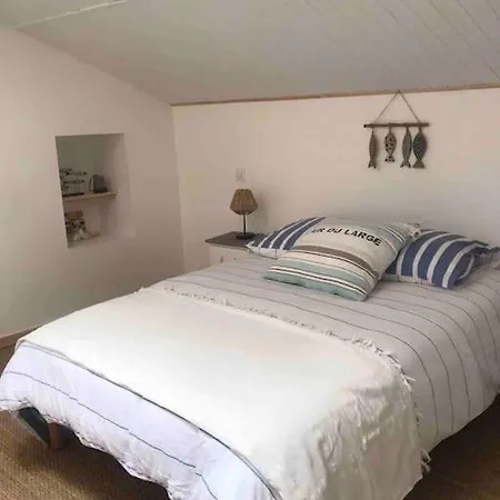 Grand Au Calme Avec Piscine בית נופש Ardillieres