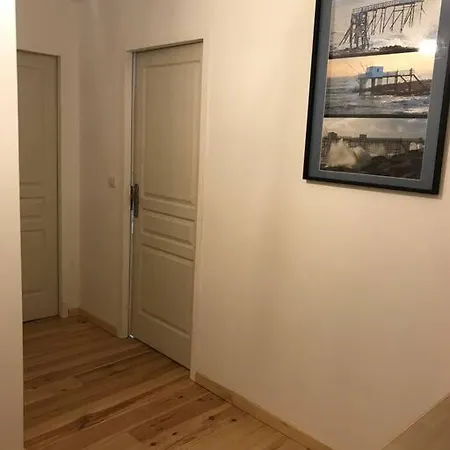 Grand Au Calme Avec Piscine 펜션 *