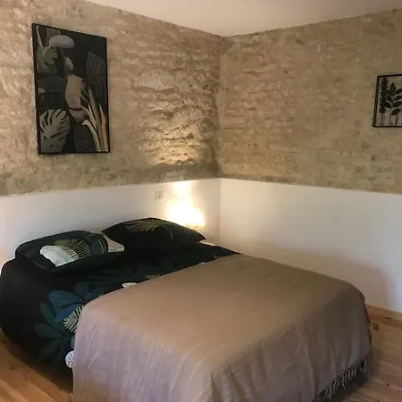 Grand Au Calme Avec Piscine Ardillieres