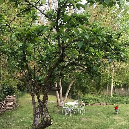 Grand Au Calme Avec Piscine 펜션